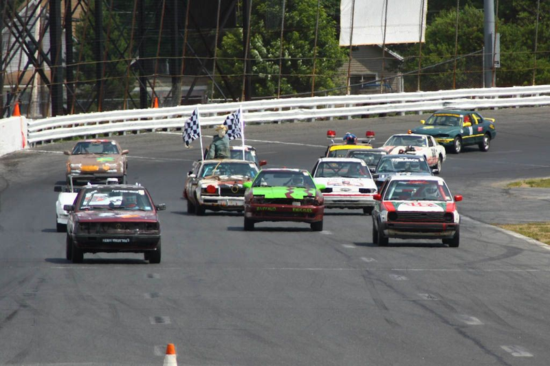 Illustration for article titled The 24 Hours Of LeMons New England 2009 Über Gallery, Part 5